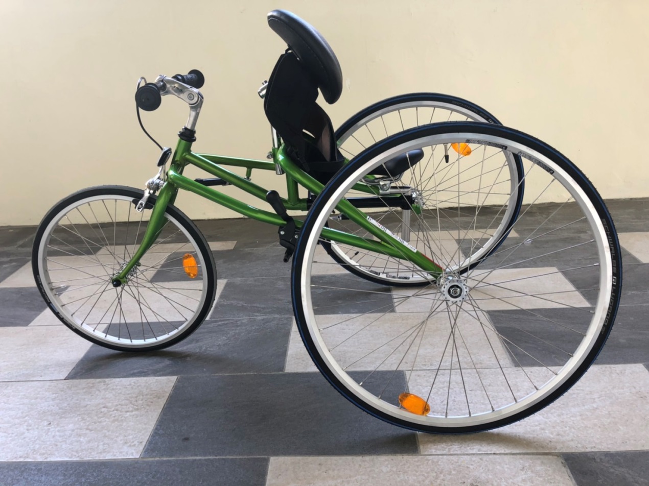跑步三輪車主要是提供雙腳有活動能力但是平衡不佳或肌力不足者使用